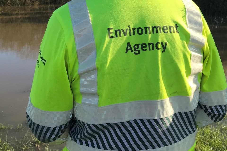 Why did the Environment Agency get £517,000 from United Utilities?